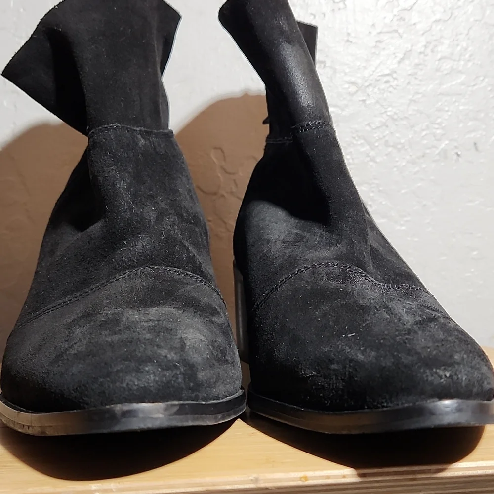 BLACK Suede Studio Heeled Back Zipper Bootie 10